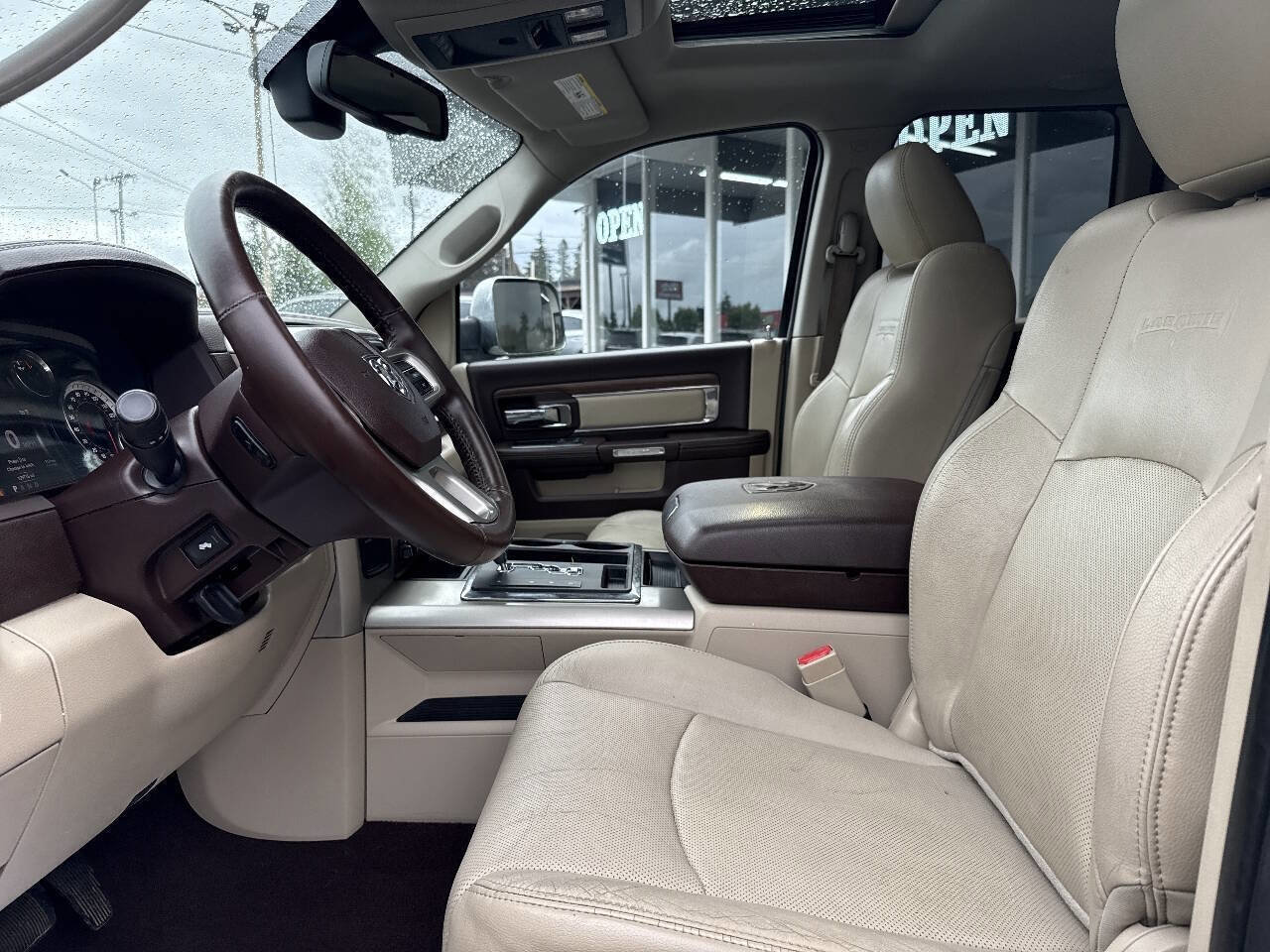 Used 2013 RAM 1500 Laramie w/ Convenience Group AWD/4WD image 30