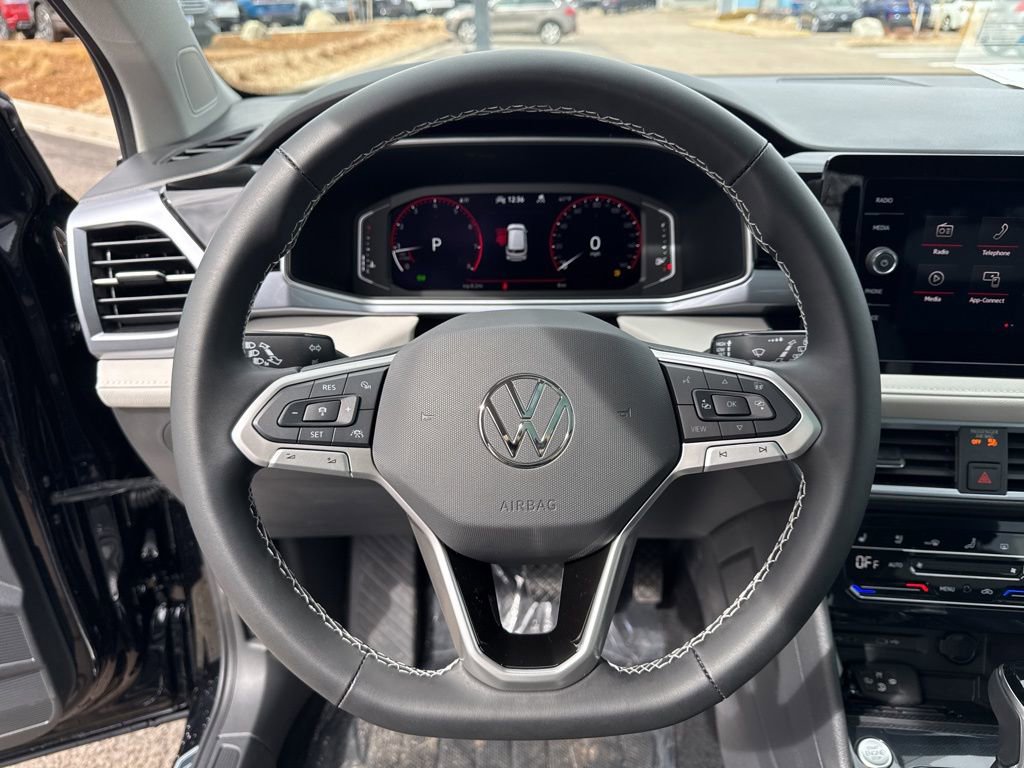 New 2025 Volkswagen Taos SEL image 14