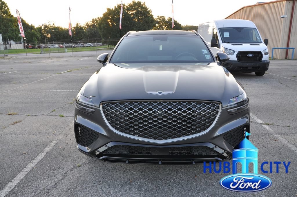 Used 2022 Genesis GV70 3.5T Sport w/ Sport Prestige Package AWD/4WD image 8