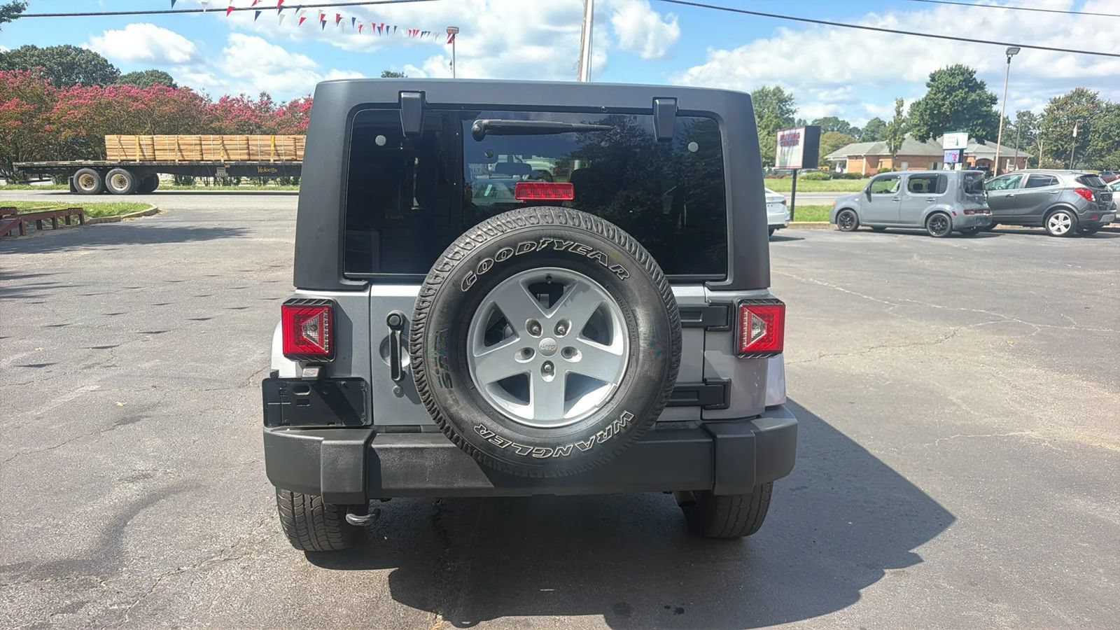 Used 2015 Jeep Wrangler Unlimited Sport w/ Quick Order Package 24S AWD/4WD image 6