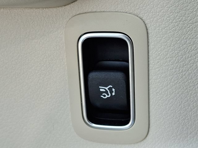 Used 2024 Mercedes-Benz GLB 250 4MATIC image 33