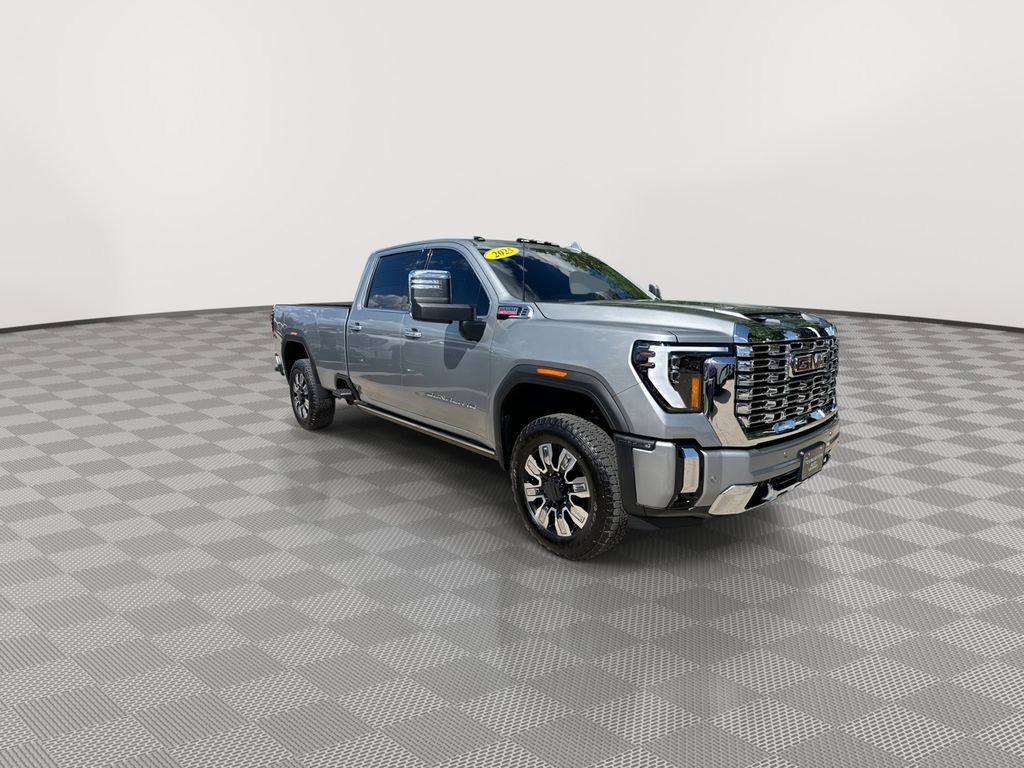Certified 2025 GMC Sierra 3500 Denali w/ Denali Reserve Package AWD/4WD image 2