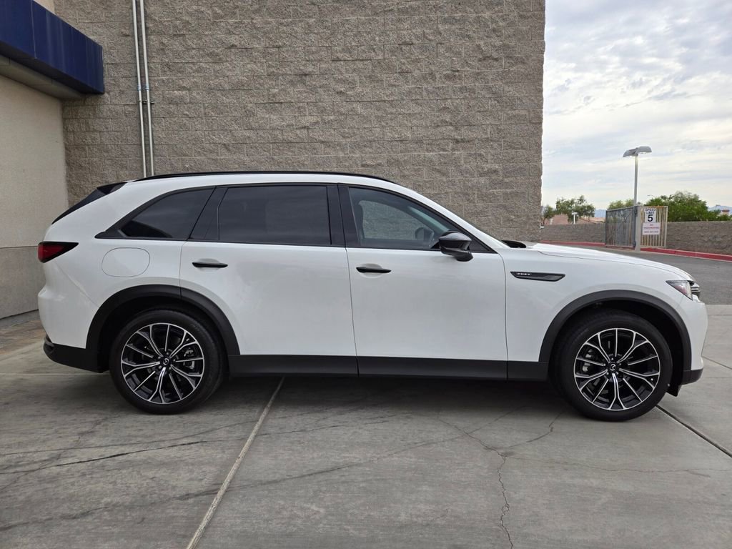 Used 2025 MAZDA CX-70 Plug-In Hybrid w/ Premium Pkg image 6