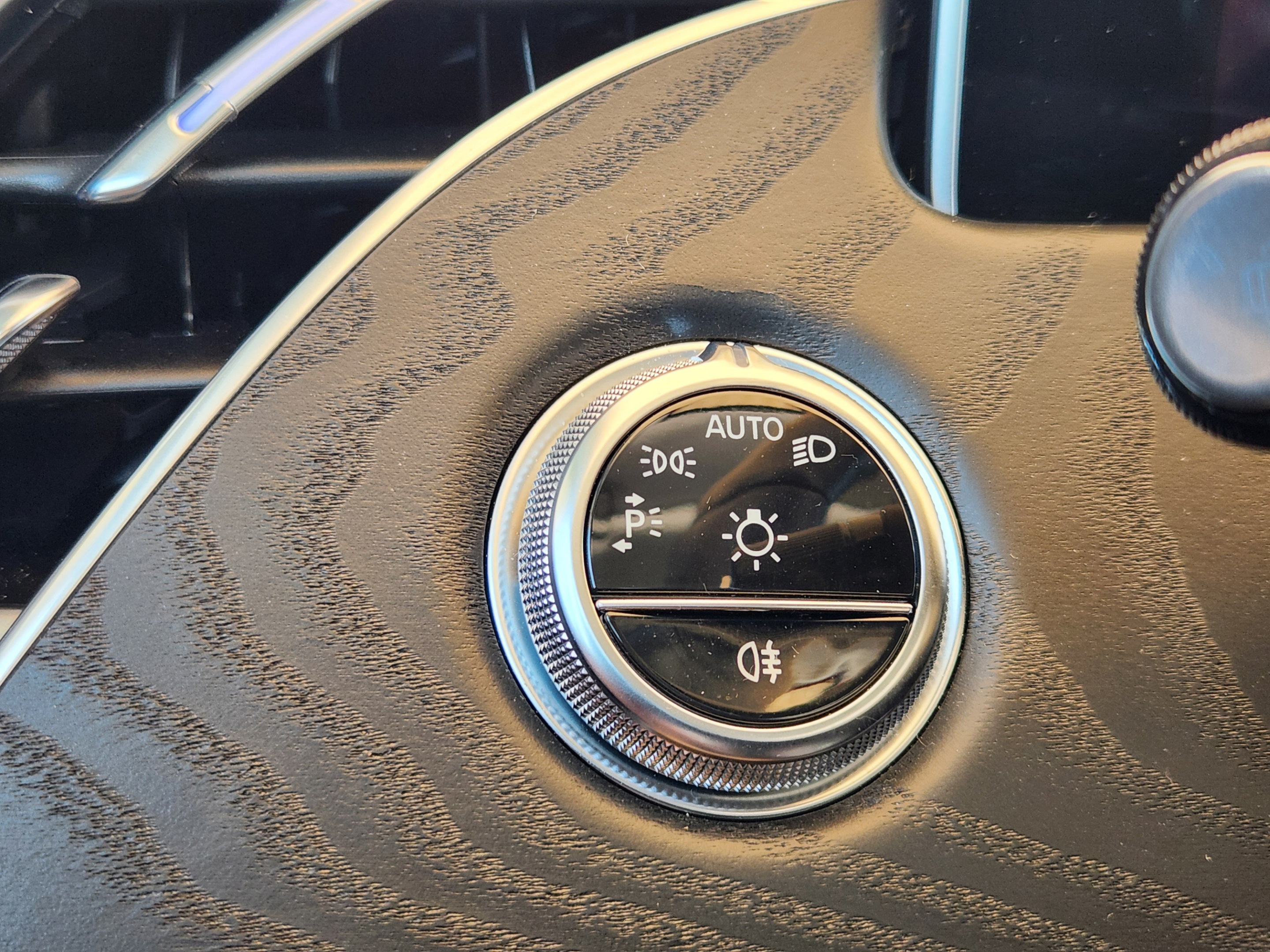 Certified 2024 Mercedes-Benz E 350 4MATIC Sedan image 17