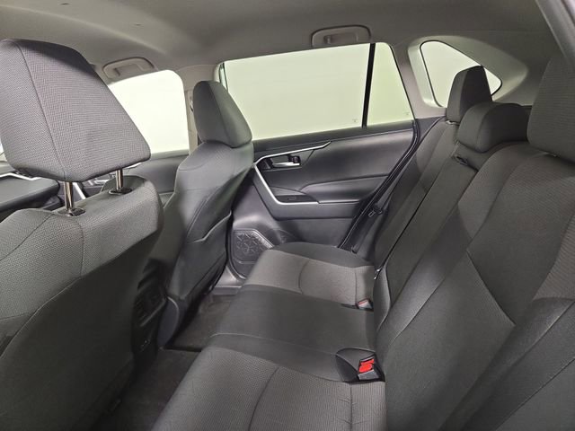 Used 2025 Toyota RAV4 XLE FWD image 15