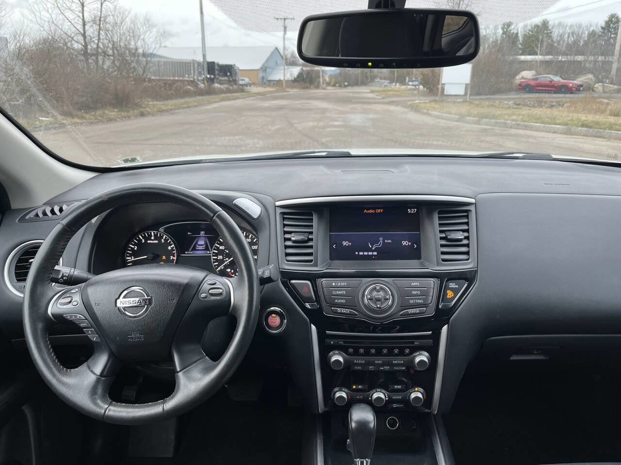 Used 2017 Nissan Pathfinder SV w/ Cargo Package image 21