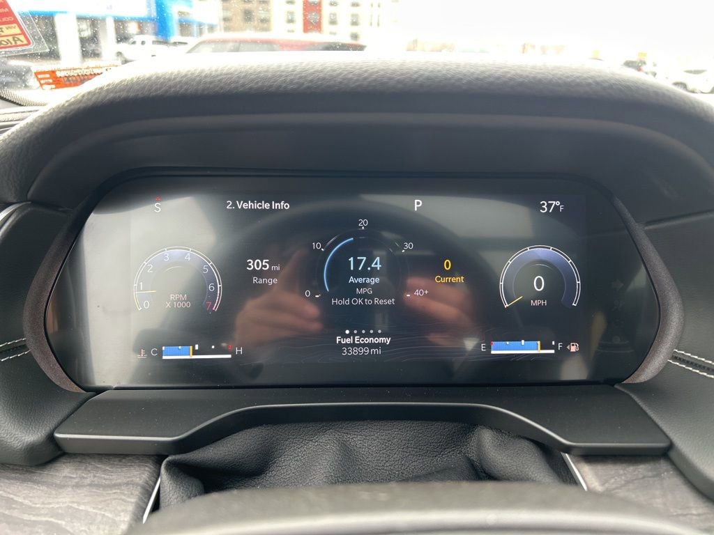 Used 2023 Jeep Grand Cherokee Limited w/ Luxury Tech Group II image 25