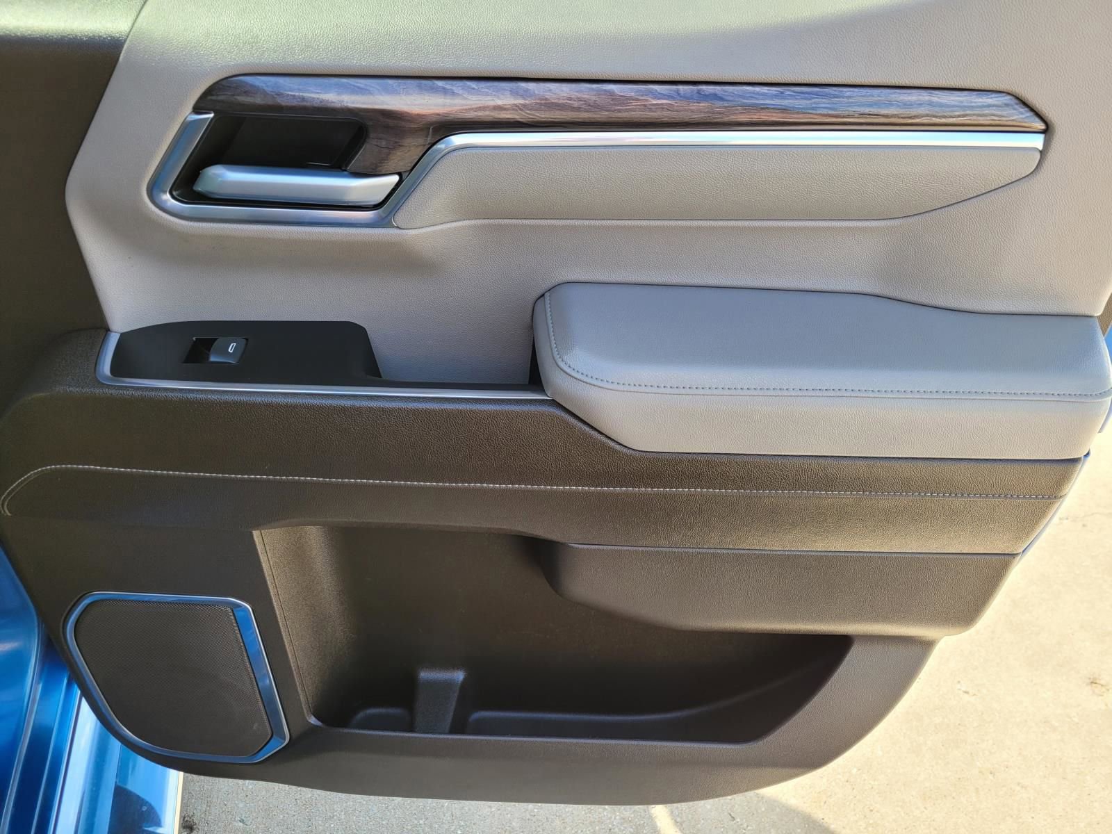 Used 2022 Chevrolet Silverado 1500 LTZ AWD/4WD image 13