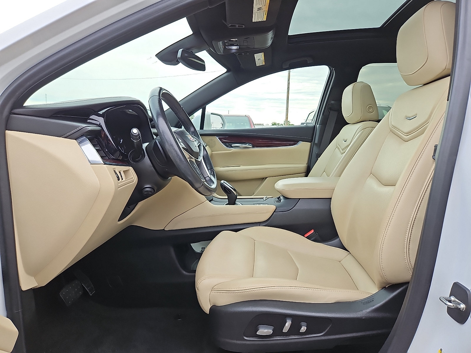 Used 2019 Cadillac XT5 Luxury AWD/4WD image 13