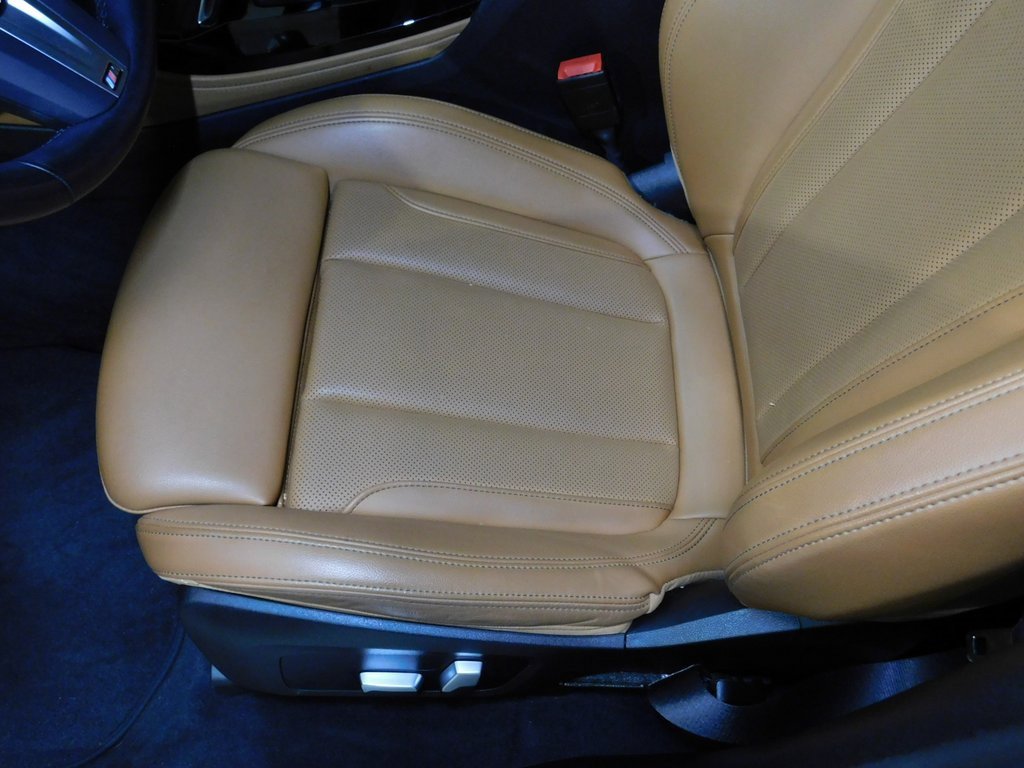 Used 2023 BMW X4 xDrive30i image 31