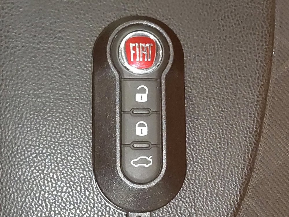 Used 2019 FIAT 500L Pop image 32