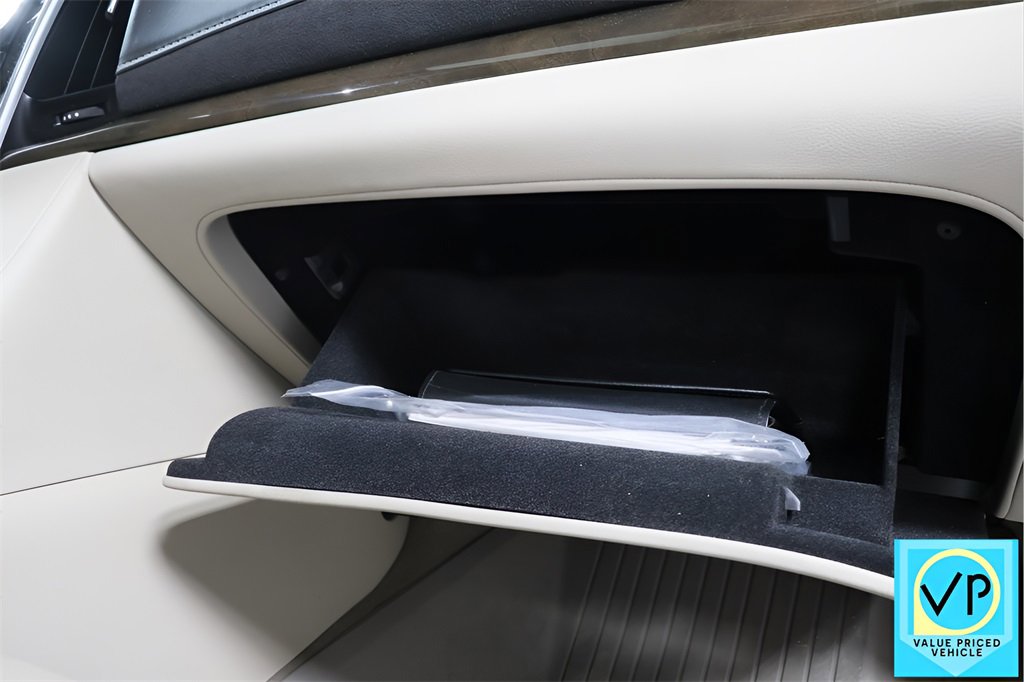 Used 2020 Cadillac Escalade ESV Premium Luxury image 22