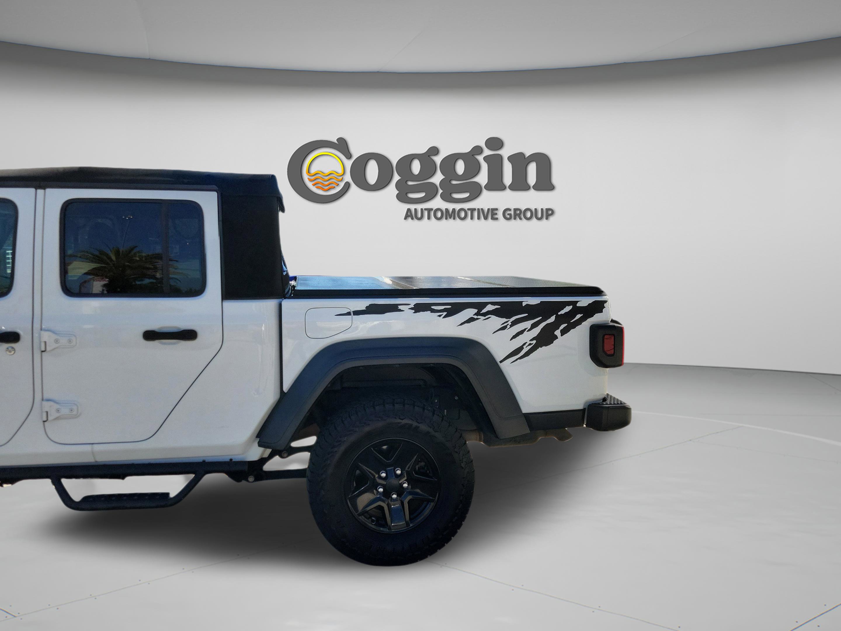 Used 2020 Jeep Gladiator Sport w/ Quick Order Package 24S AWD/4WD image 31