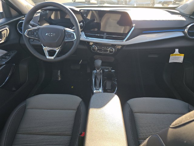 New 2026 Chevrolet Trax LT w/ Driver Confidence Package FWD image 18