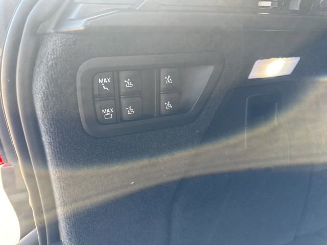 Used 2020 BMW X7 xDrive40i w/ Premium Package image 24