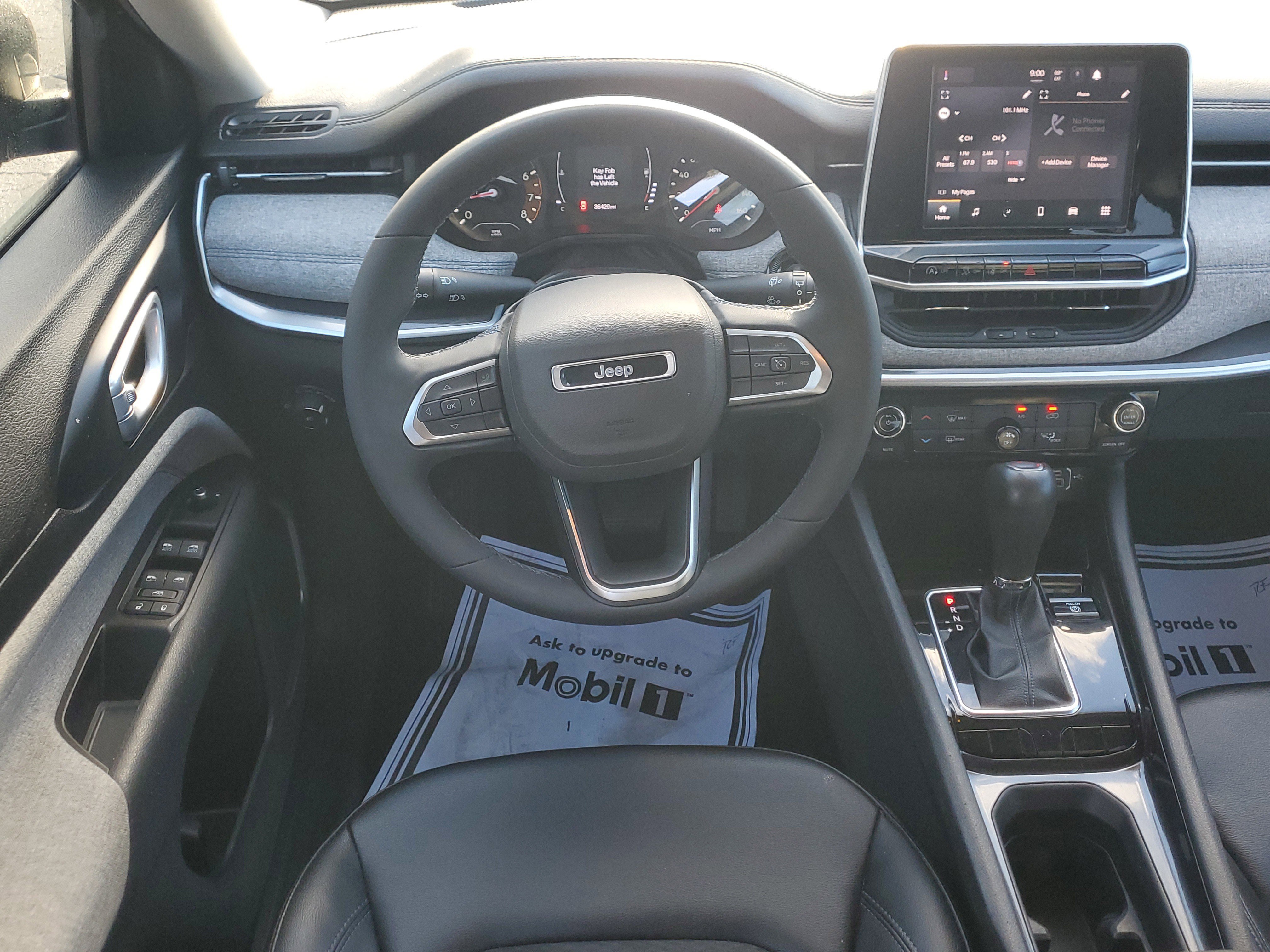 Used 2022 Jeep Compass Latitude image 15