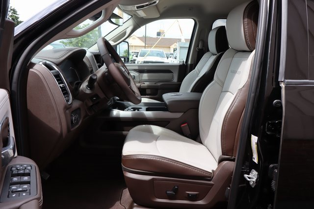 Used 2025 RAM 2500 Laramie w/ Towing Technology Group image 12