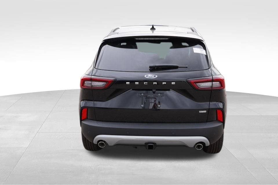 New 2026 Ford Escape SE w/ Class II Trailer Tow Package image 4