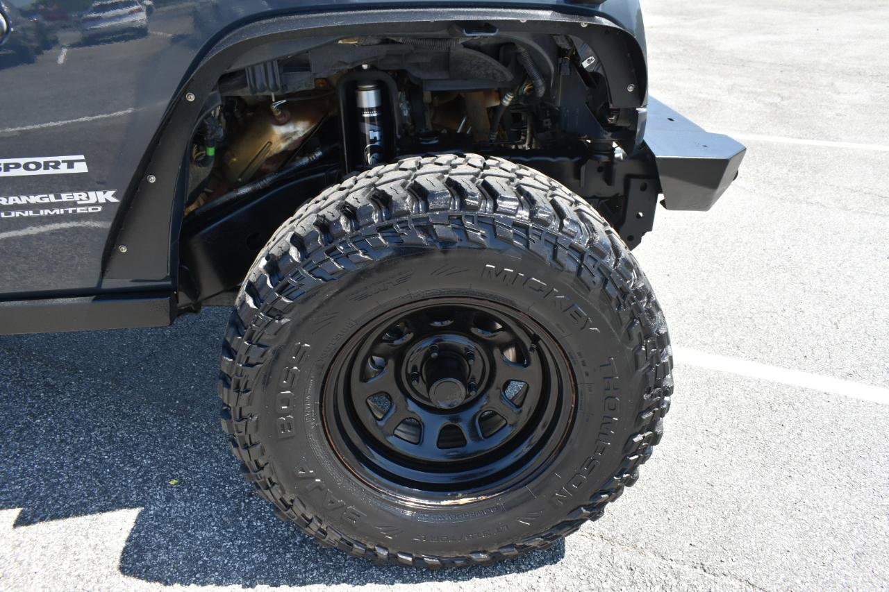 Used 2018 Jeep Wrangler Unlimited Sport S AWD/4WD image 34