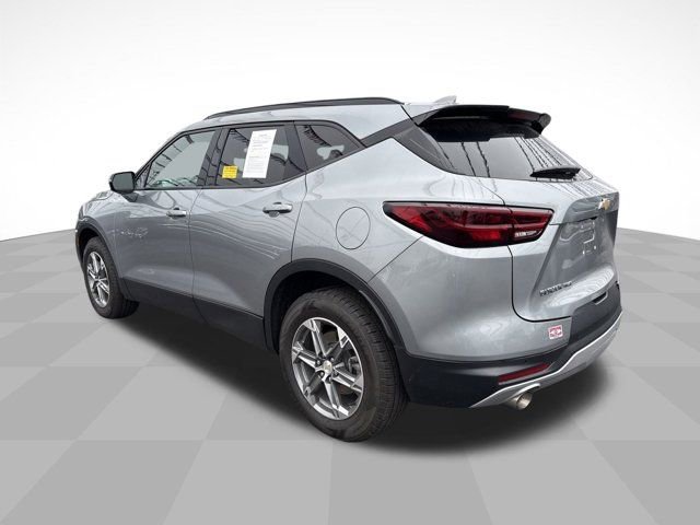 Used 2024 Chevrolet Blazer LT image 7