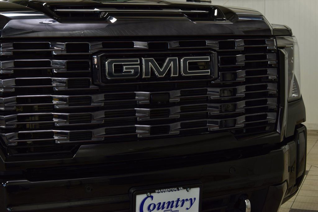 Used 2024 GMC Sierra 3500 Denali Ultimate image 11