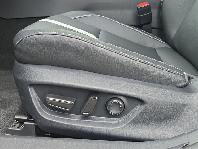 Used 2026 Toyota Camry SE w/ Multimedia Upgrade Package image 28