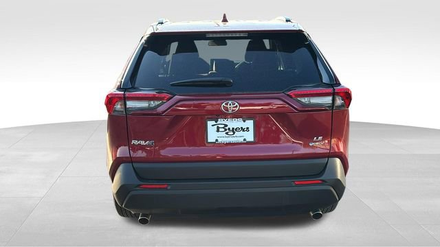 Used 2025 Toyota RAV4 LE AWD/4WD image 32