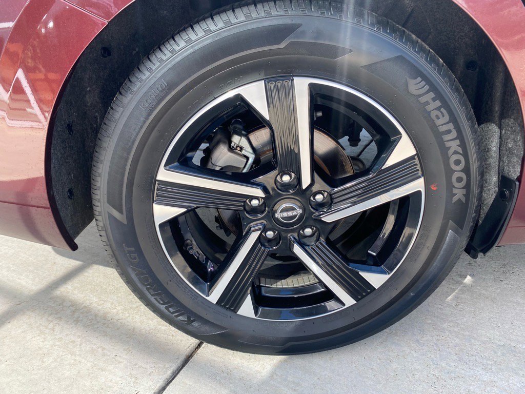 Used 2024 Nissan Sentra SV image 36