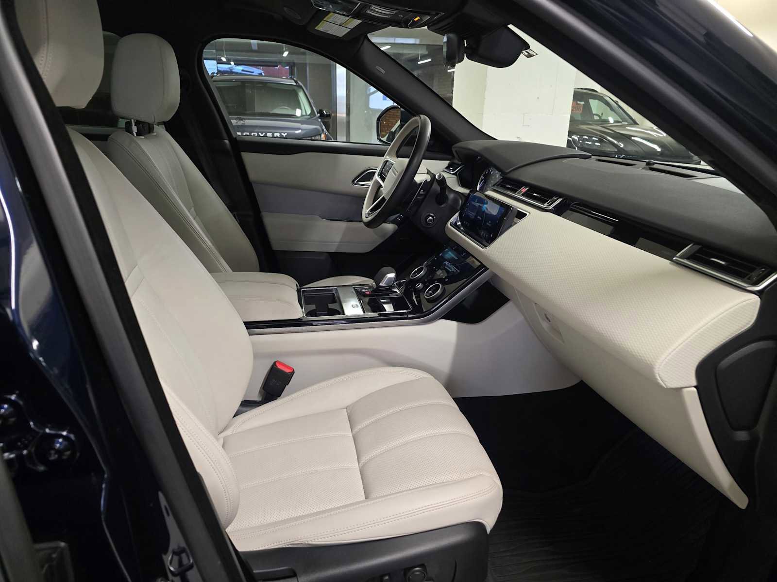 Certified 2023 Land Rover Range Rover Velar R-Dynamic S image 12