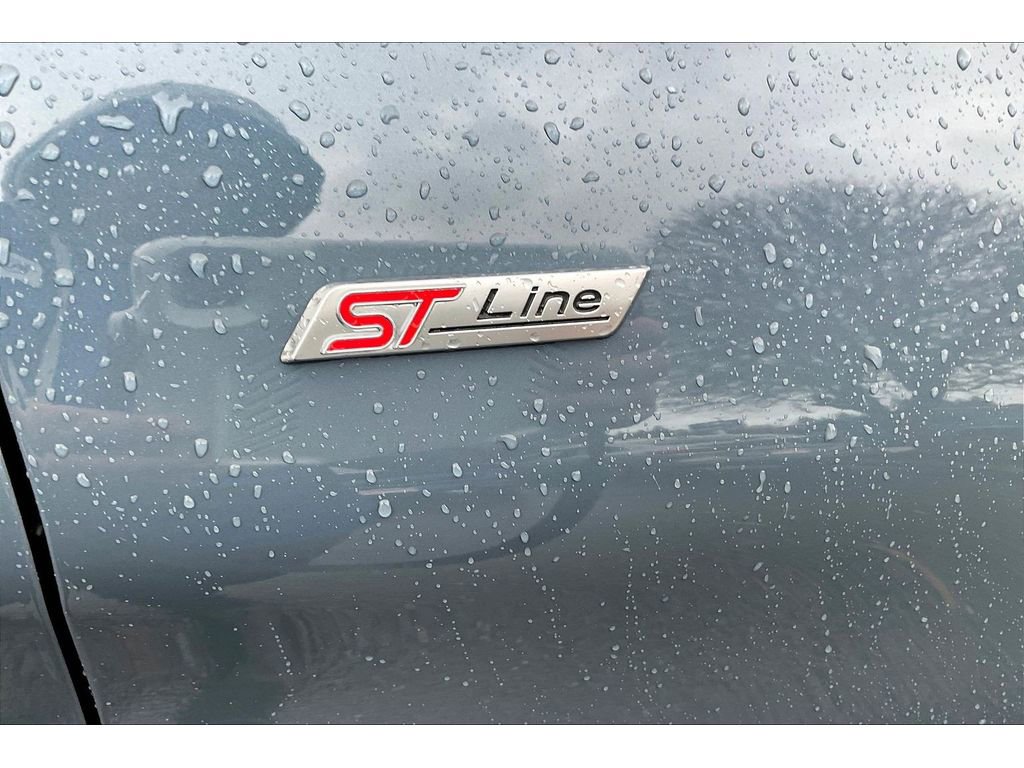 Used 2025 Ford Explorer ST-Line image 8