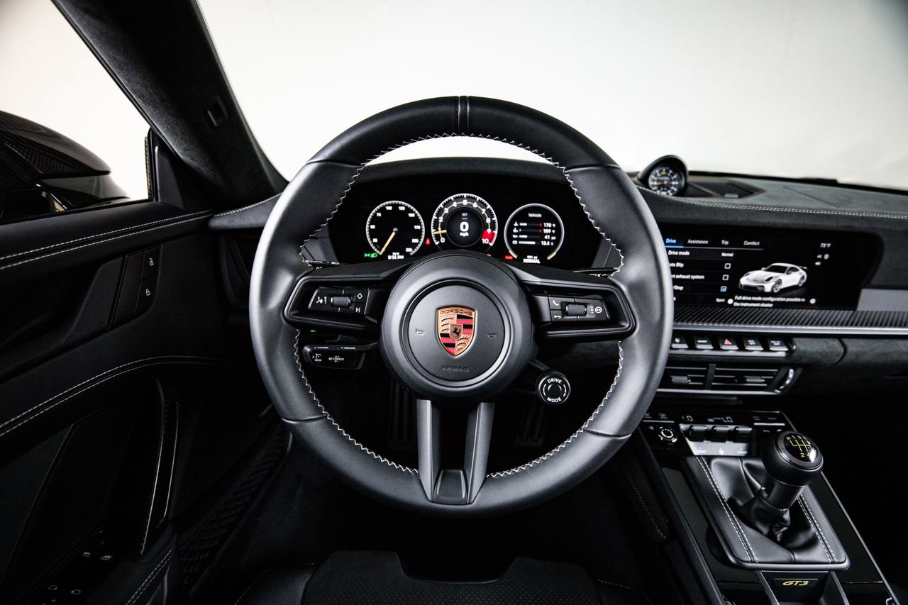 Certified 2025 Porsche 911 GT3 RWD image 25