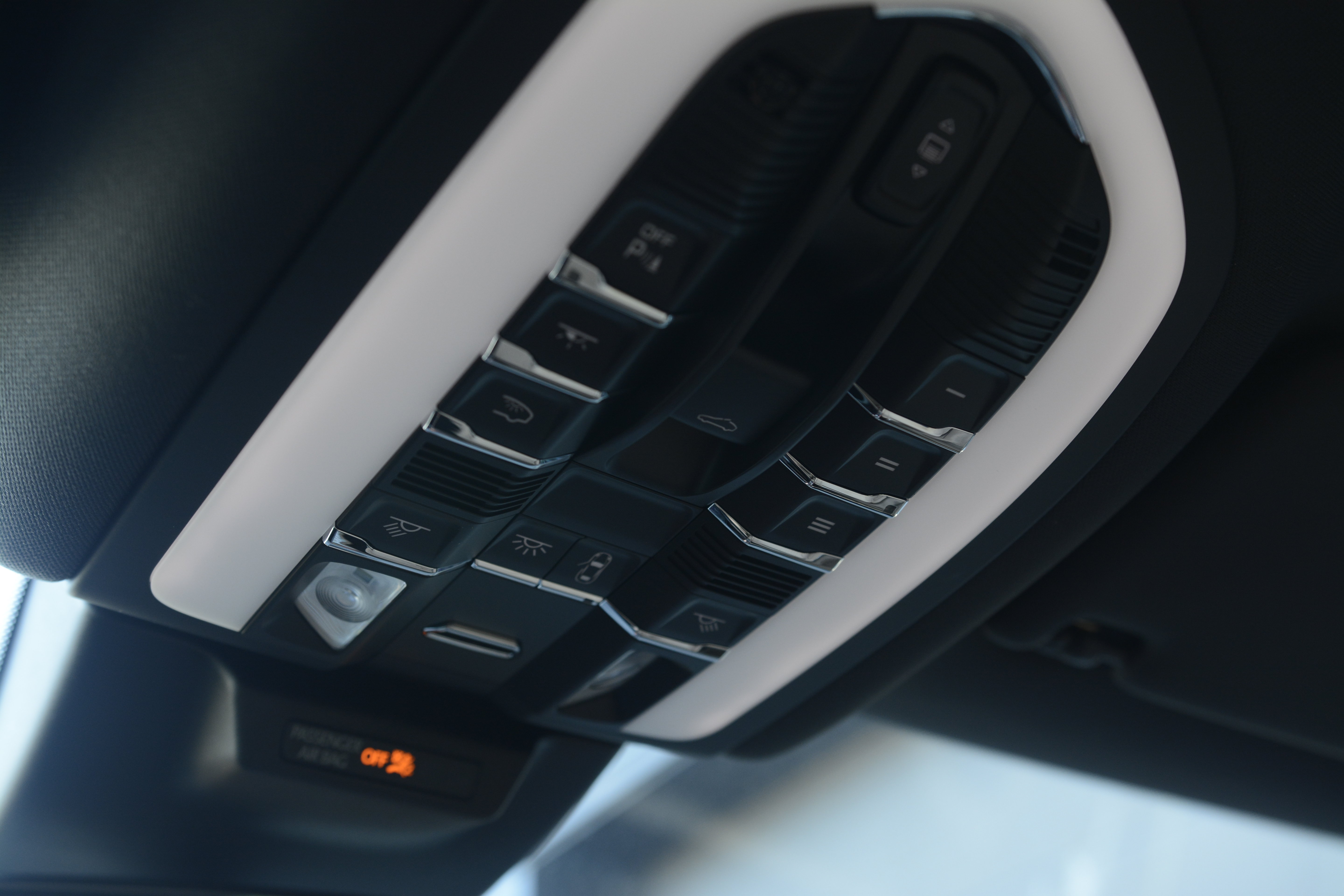 Certified 2026 Porsche Macan AWD/4WD image 21