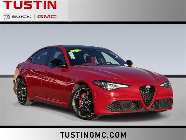 Used 2022 Alfa Romeo Giulia Veloce image 1