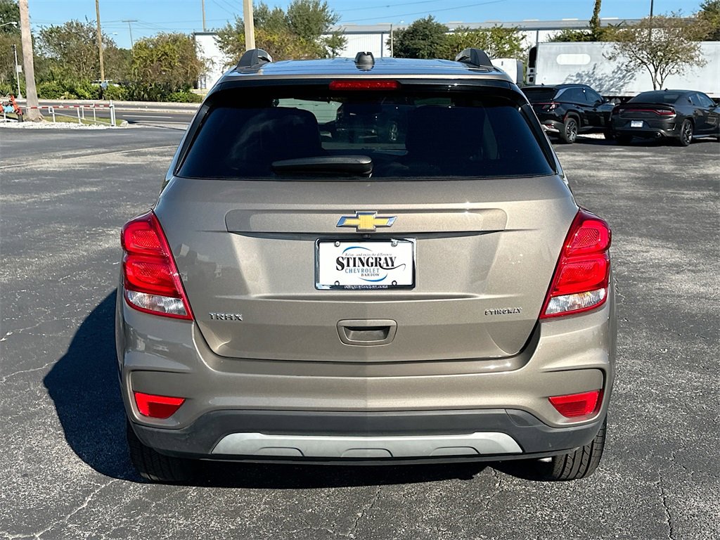 Certified 2022 Chevrolet Trax LT w/ LT Convenience Package image 6