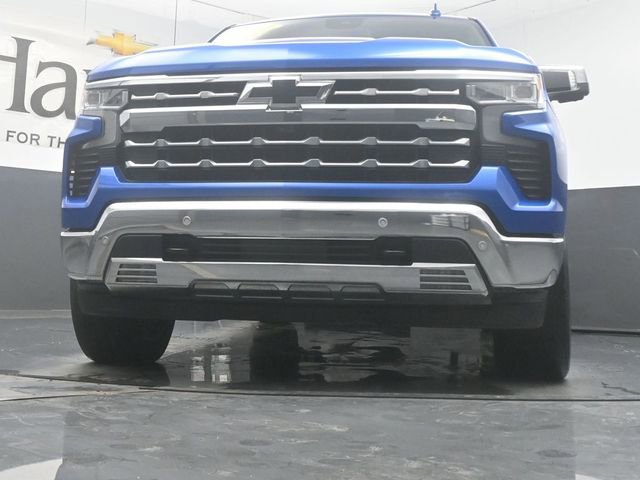 Used 2023 Chevrolet Silverado 1500 LTZ w/ LTZ Premium Package AWD/4WD image 55