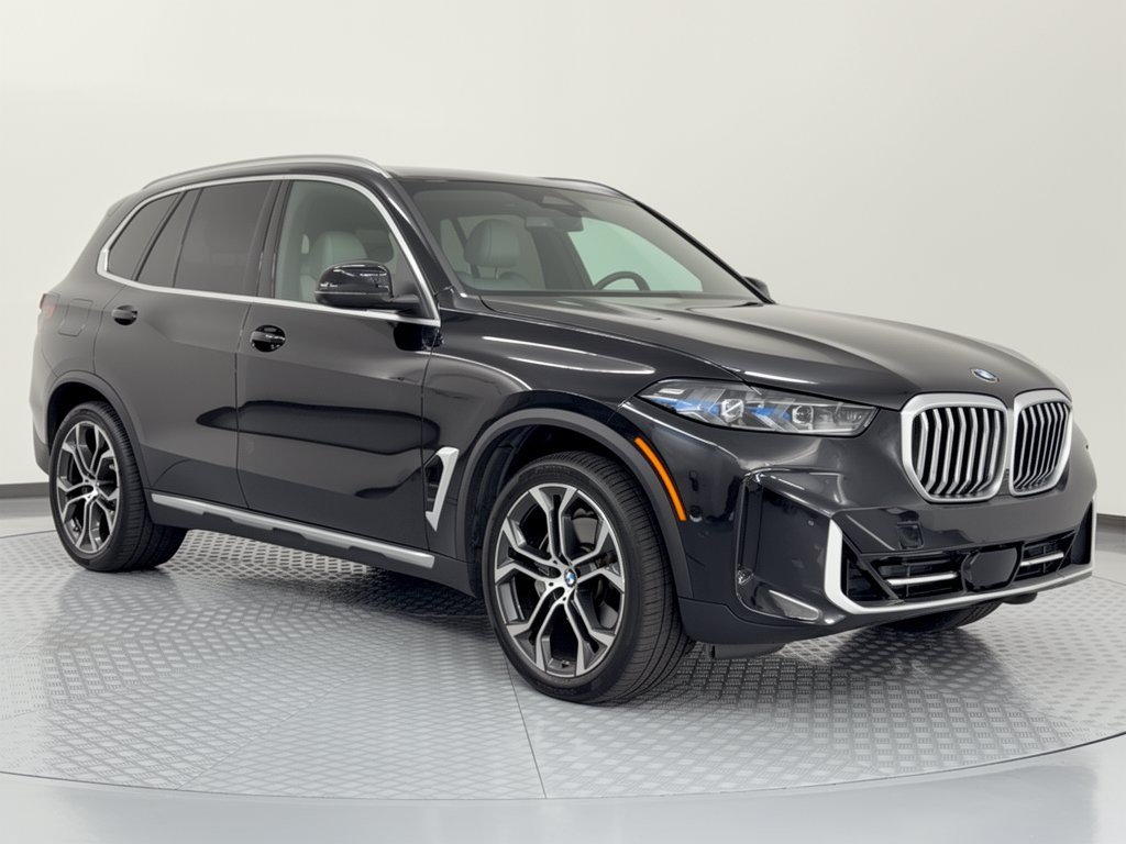 Used 2024 BMW X5 xDrive40i w/ Premium Package AWD/4WD image 7