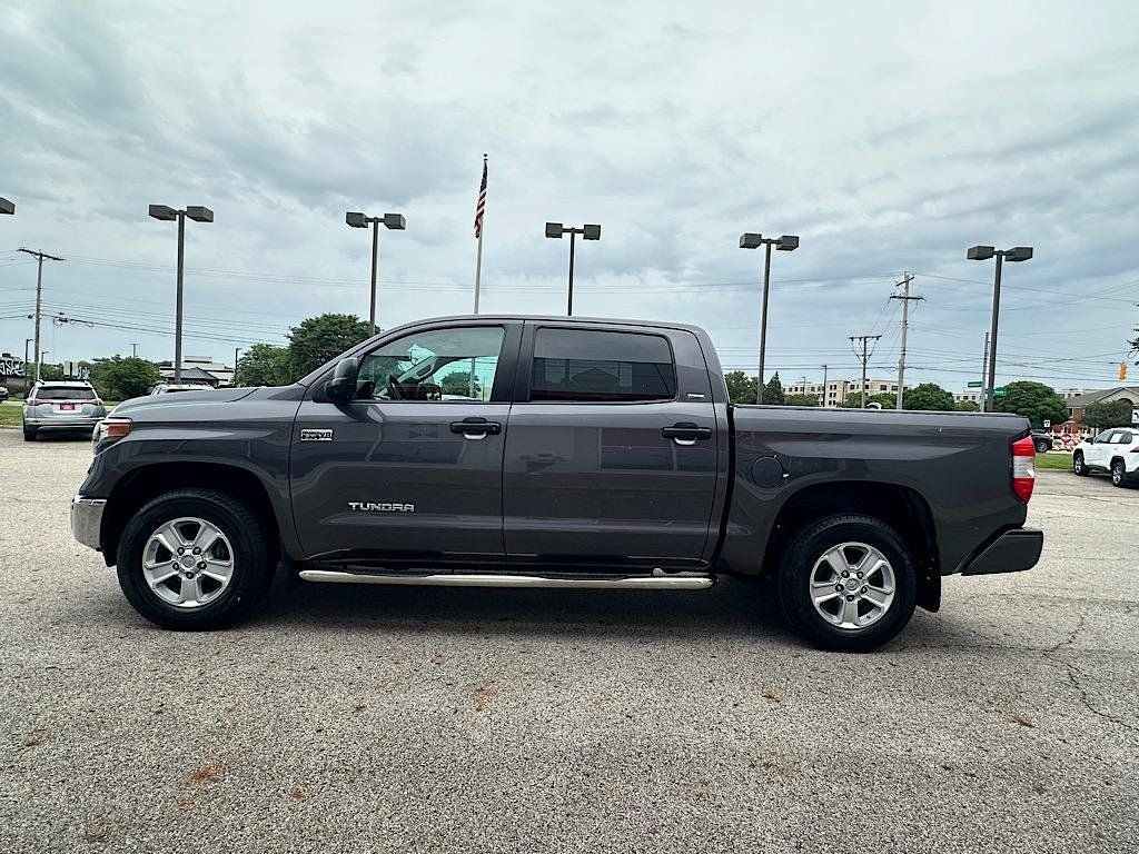 Certified 2018 Toyota Tundra SR5 w/ SR5 Upgrade Package AWD/4WD image 2