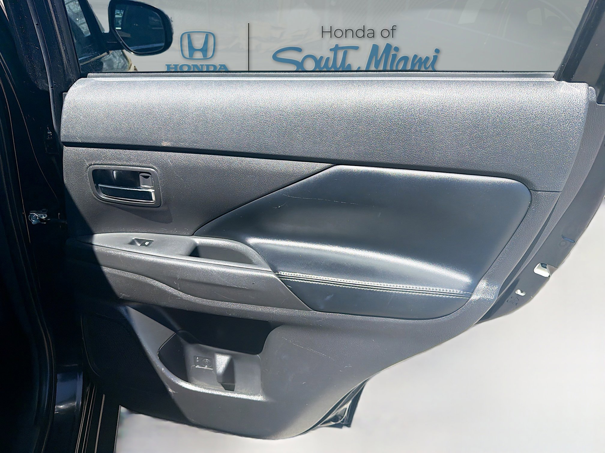 Used 2020 Mitsubishi Outlander SEL AWD/4WD image 29