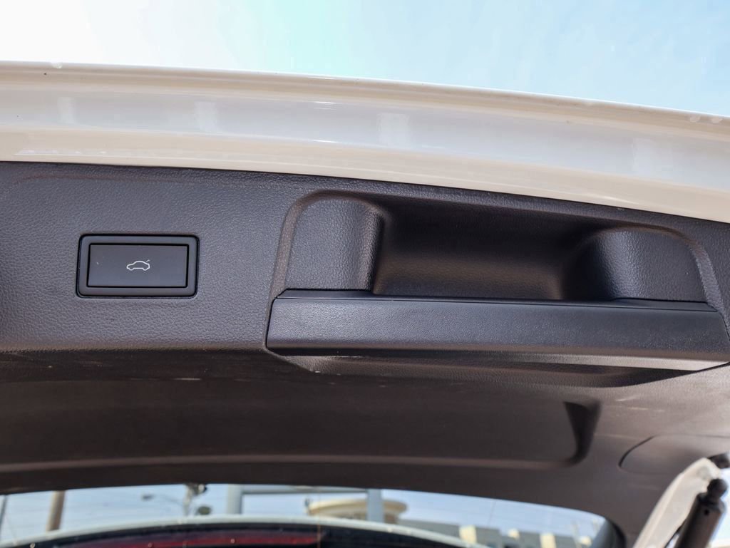 Certified 2024 Volkswagen Atlas SEL image 10