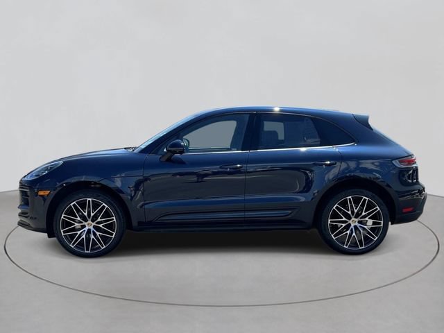 Used 2022 Porsche Macan AWD/4WD image 2