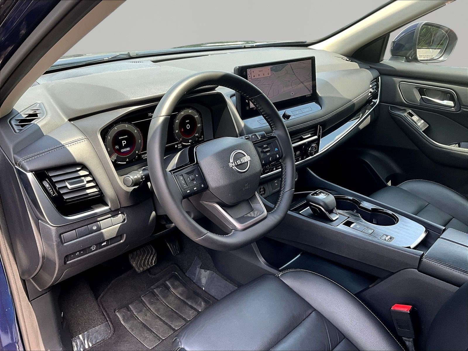 Used 2026 Nissan Rogue SL FWD image 19