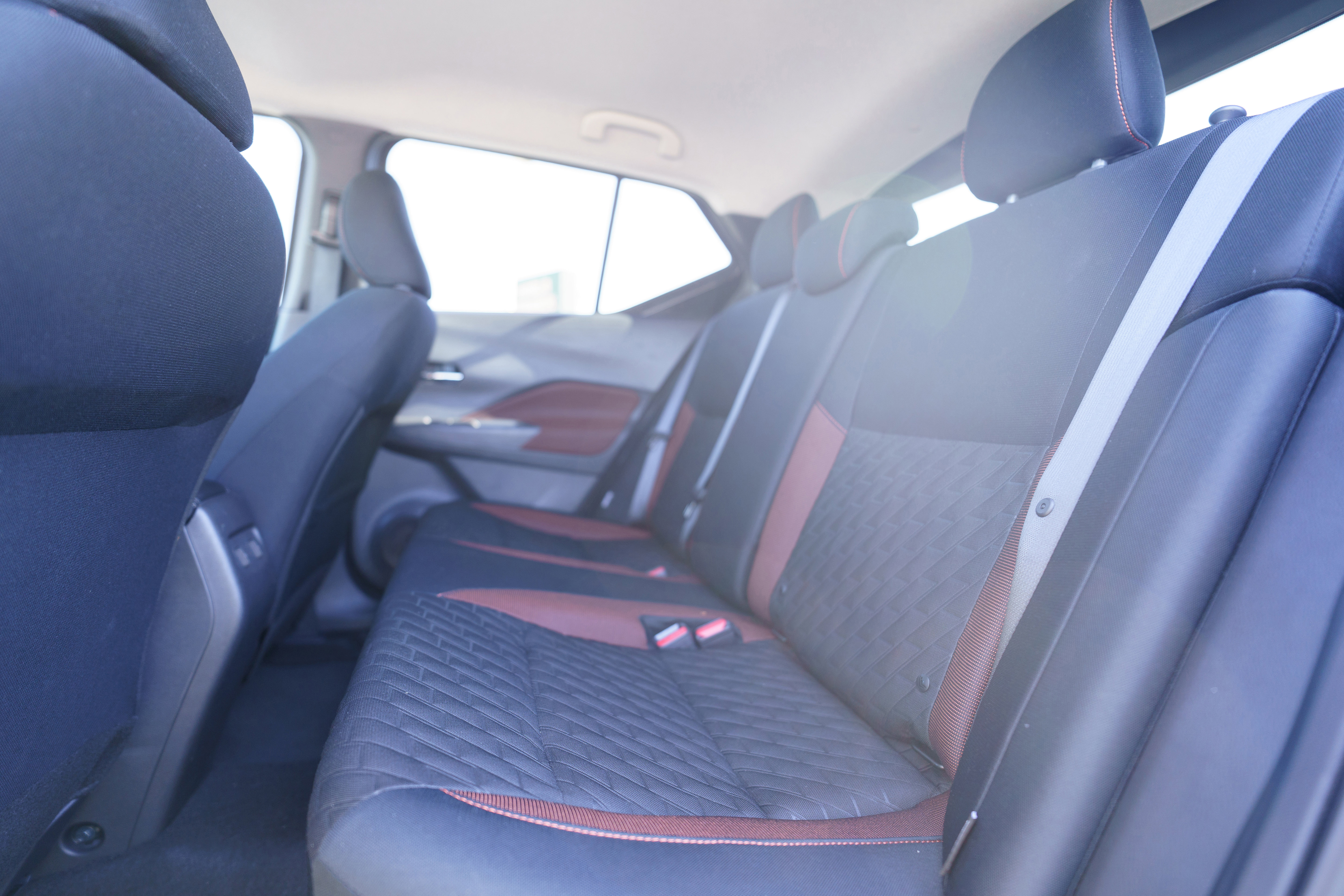 Used 2023 Nissan Kicks SR image 11