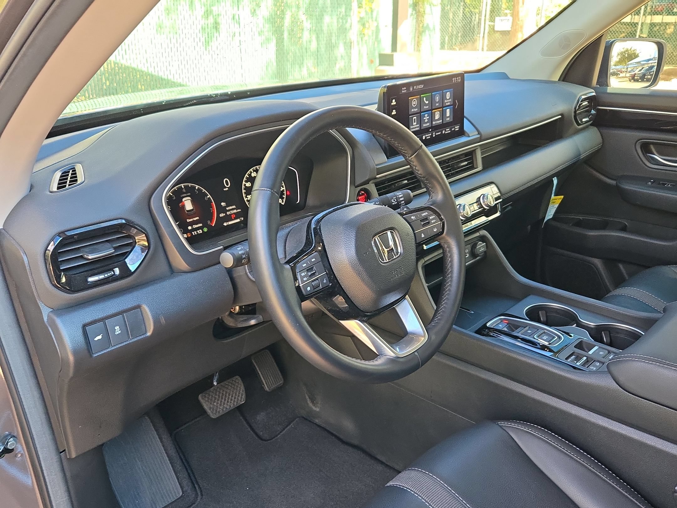 Used 2025 Honda Pilot EX-L image 12