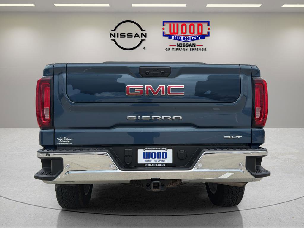 Used 2024 GMC Sierra 1500 SLT w/ SLT Premium Plus Package AWD/4WD image 3