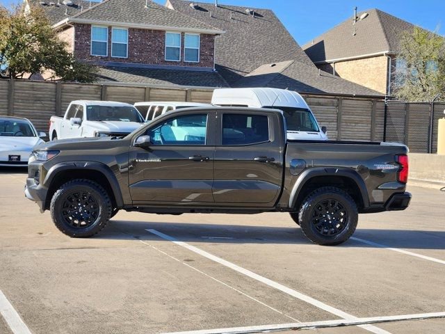 Used 2025 Chevrolet Colorado Trail Boss image 13
