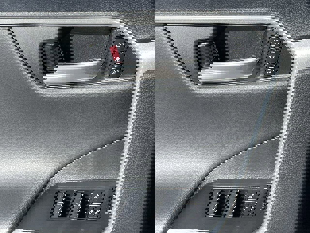 New 2025 Toyota RAV4 Limited image 17