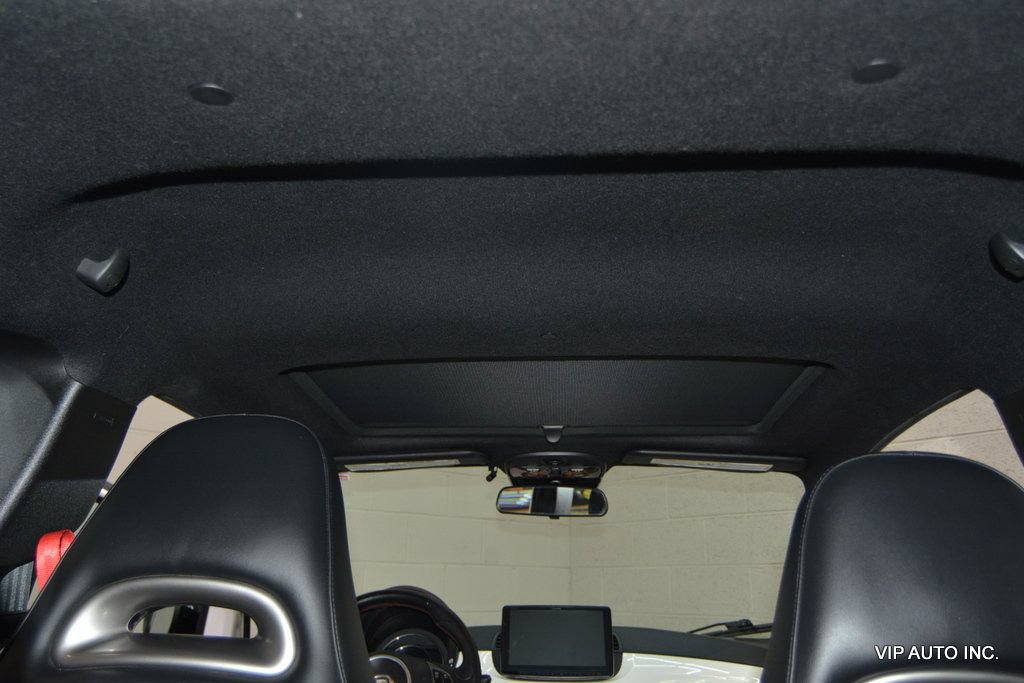 Used 2015 FIAT 500 Abarth w/ Comfort/Convenience Group FWD image 11
