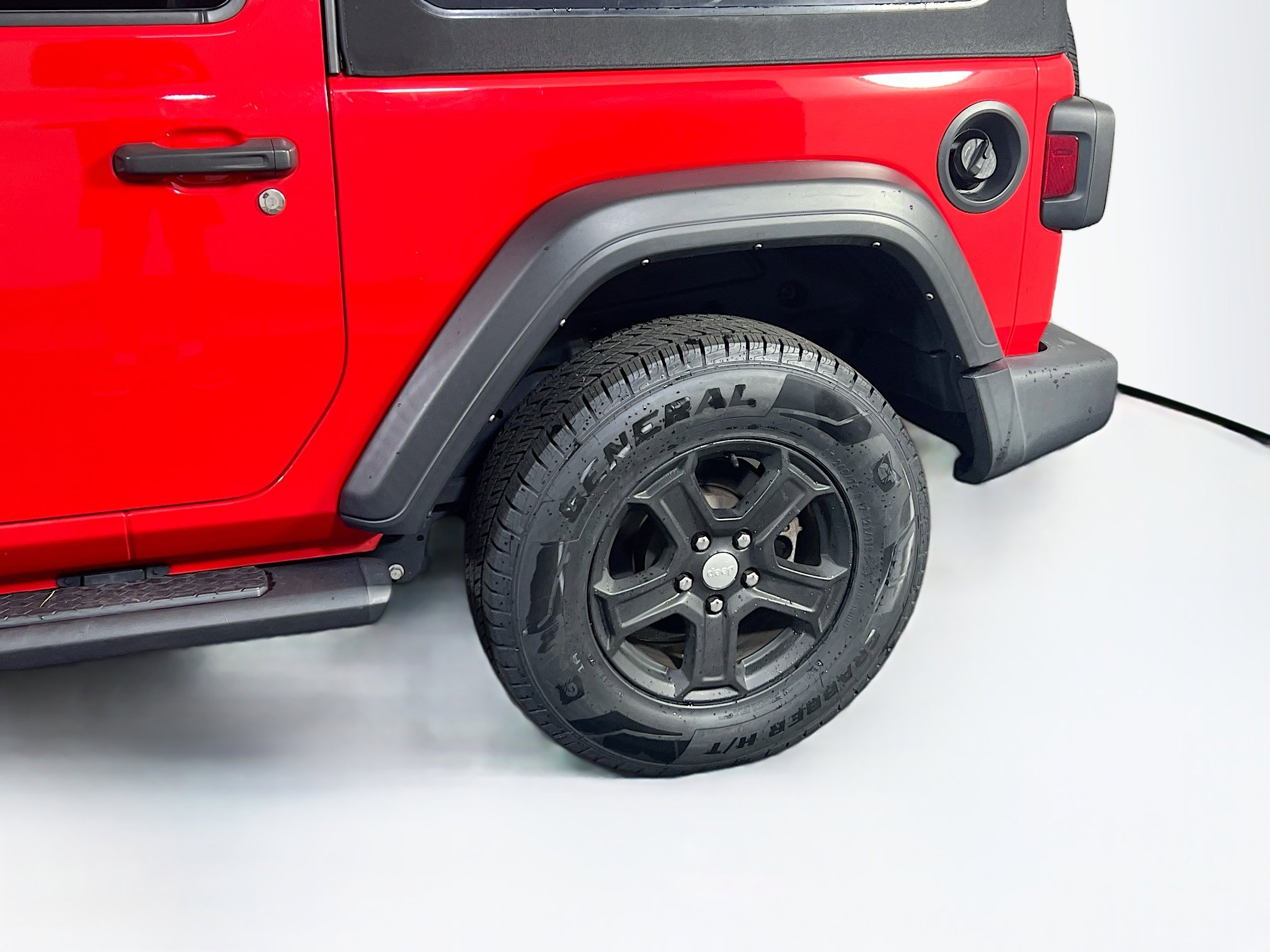 Used 2021 Jeep Wrangler Sport S image 29