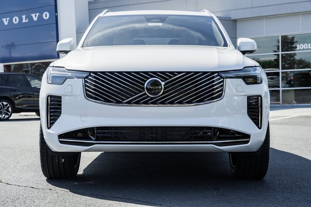 New 2026 Volvo XC90 B5 Plus image 2