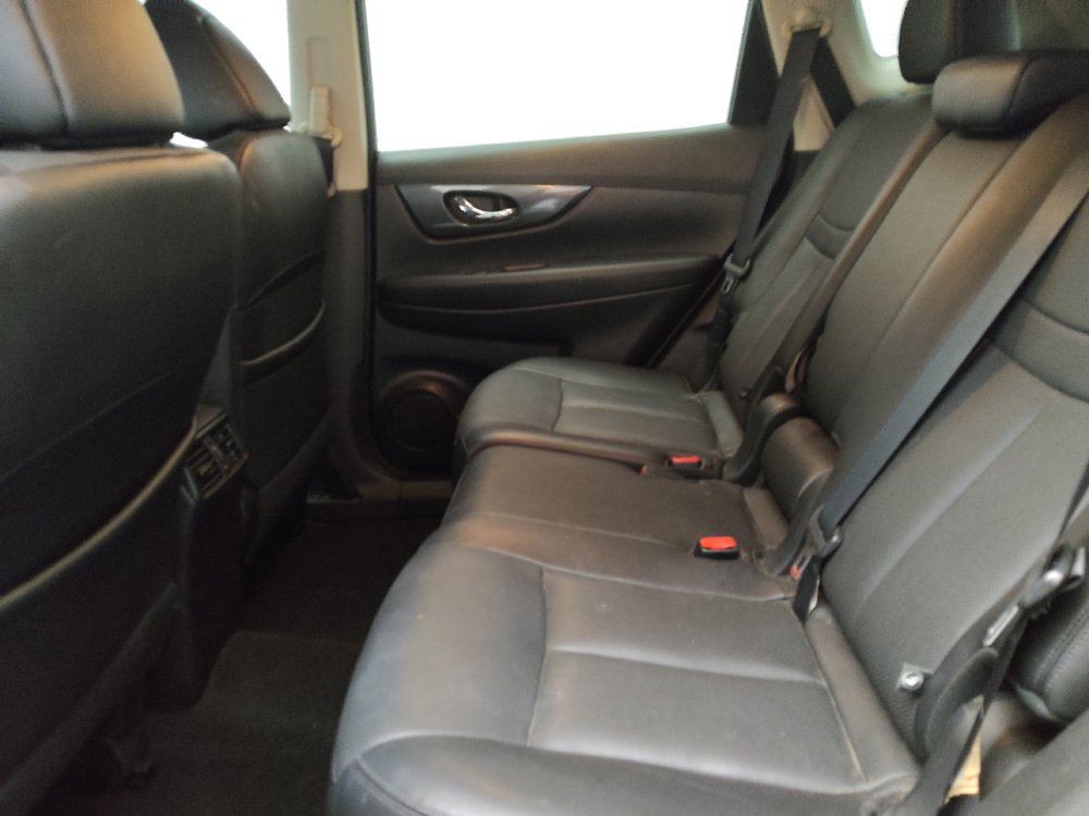 Used 2015 Nissan Rogue SL w/ SL Premium Package FWD image 18